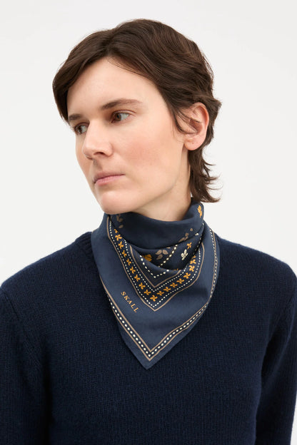Skall Classic Scarf in Floral Navy