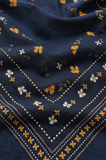 Skall Classic Scarf in Floral Navy