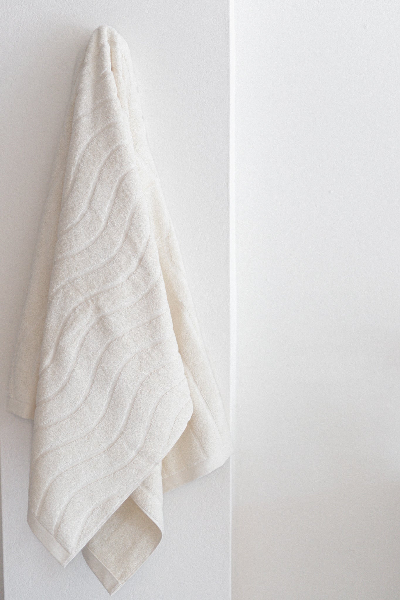 Johanna Bath Sheet in Ivory