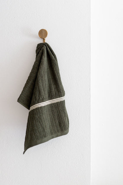 Emerald Hand Towel in Moss