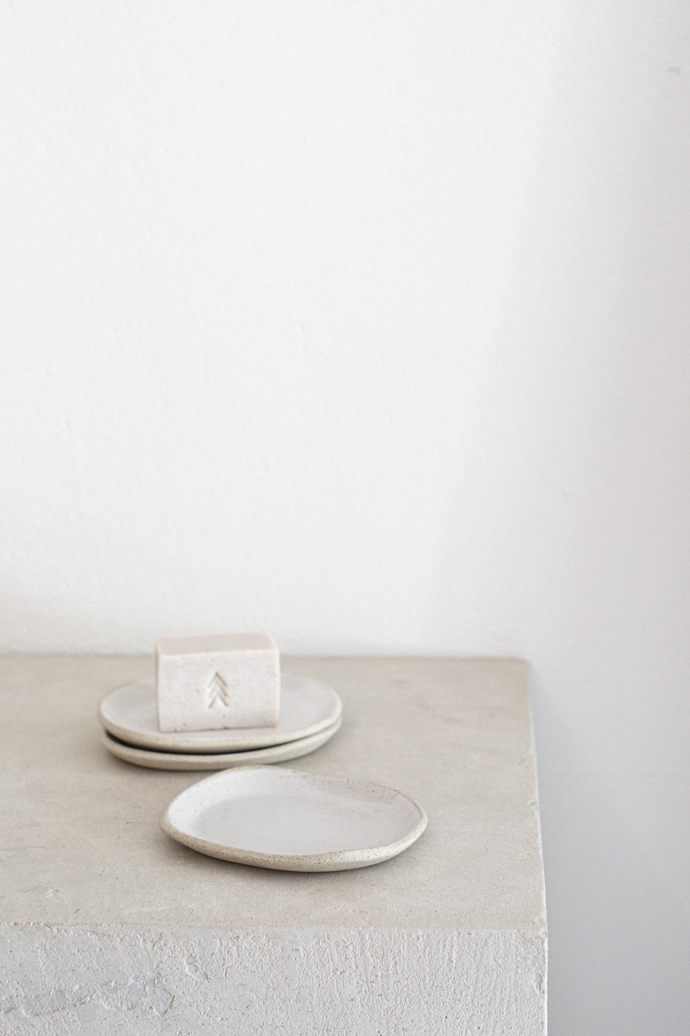 Oval Soap Dish | White on Stone