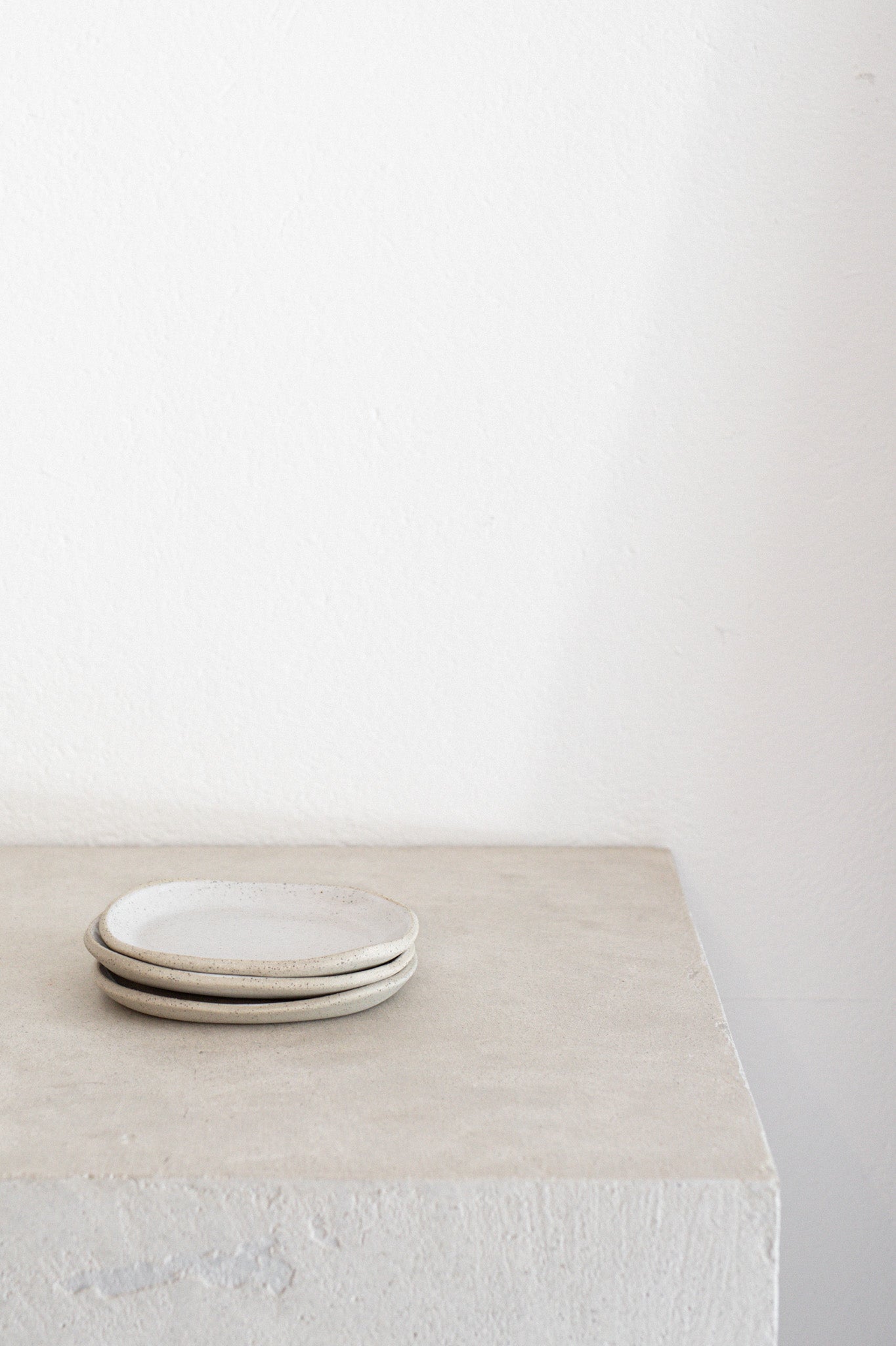 Oval Soap Dish | White on Stone