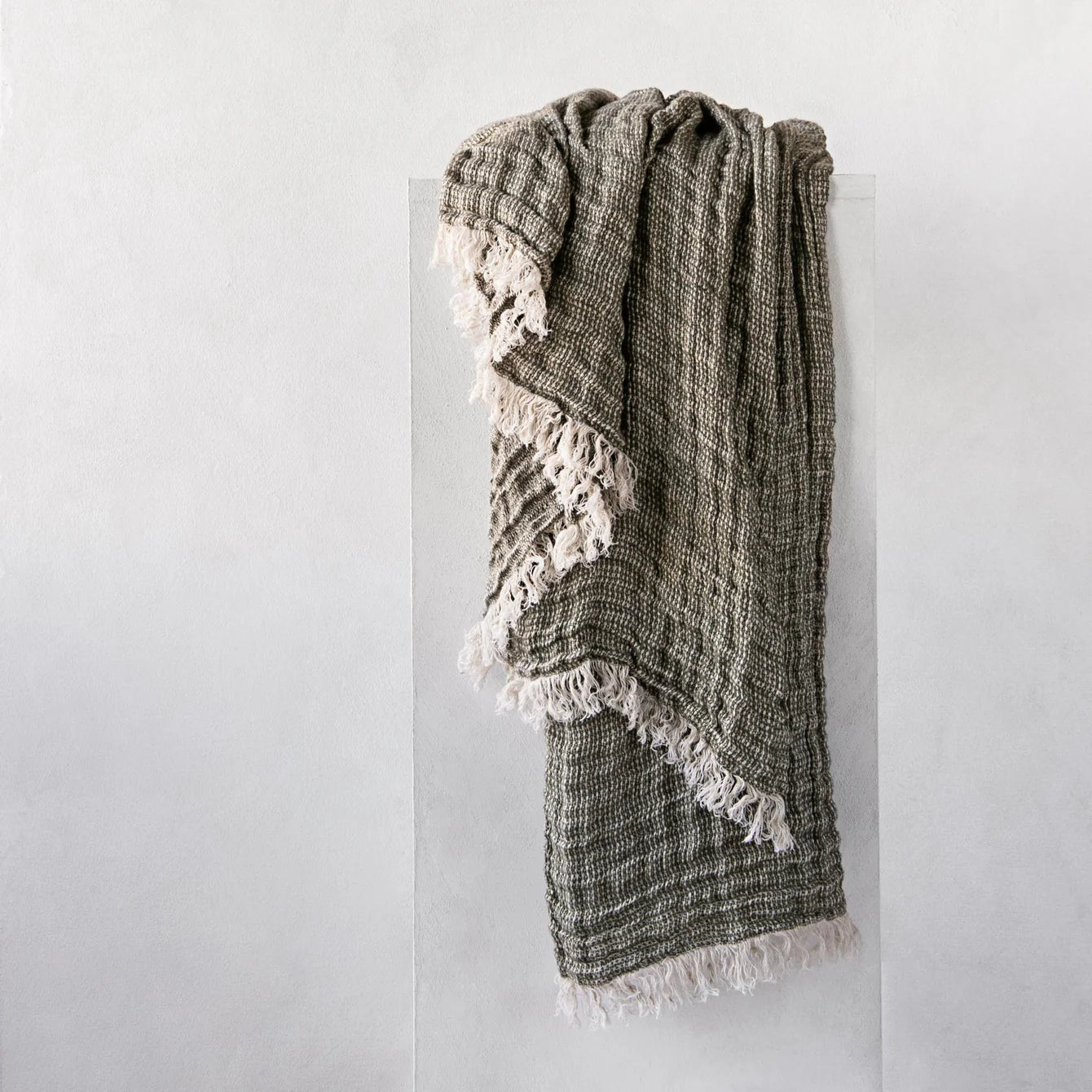 Heirloom Linen Crush Throw | 'Armee Melange'