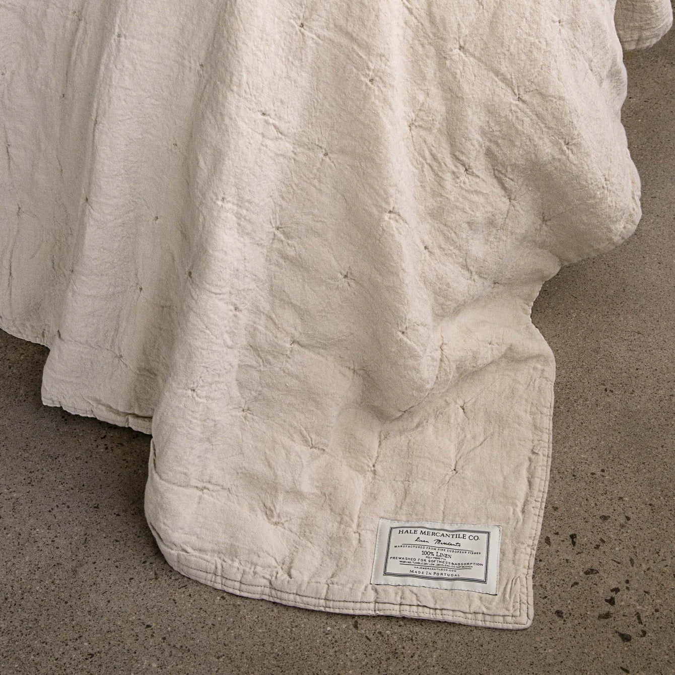 The Heirloom Linen Coverlet | Sable
