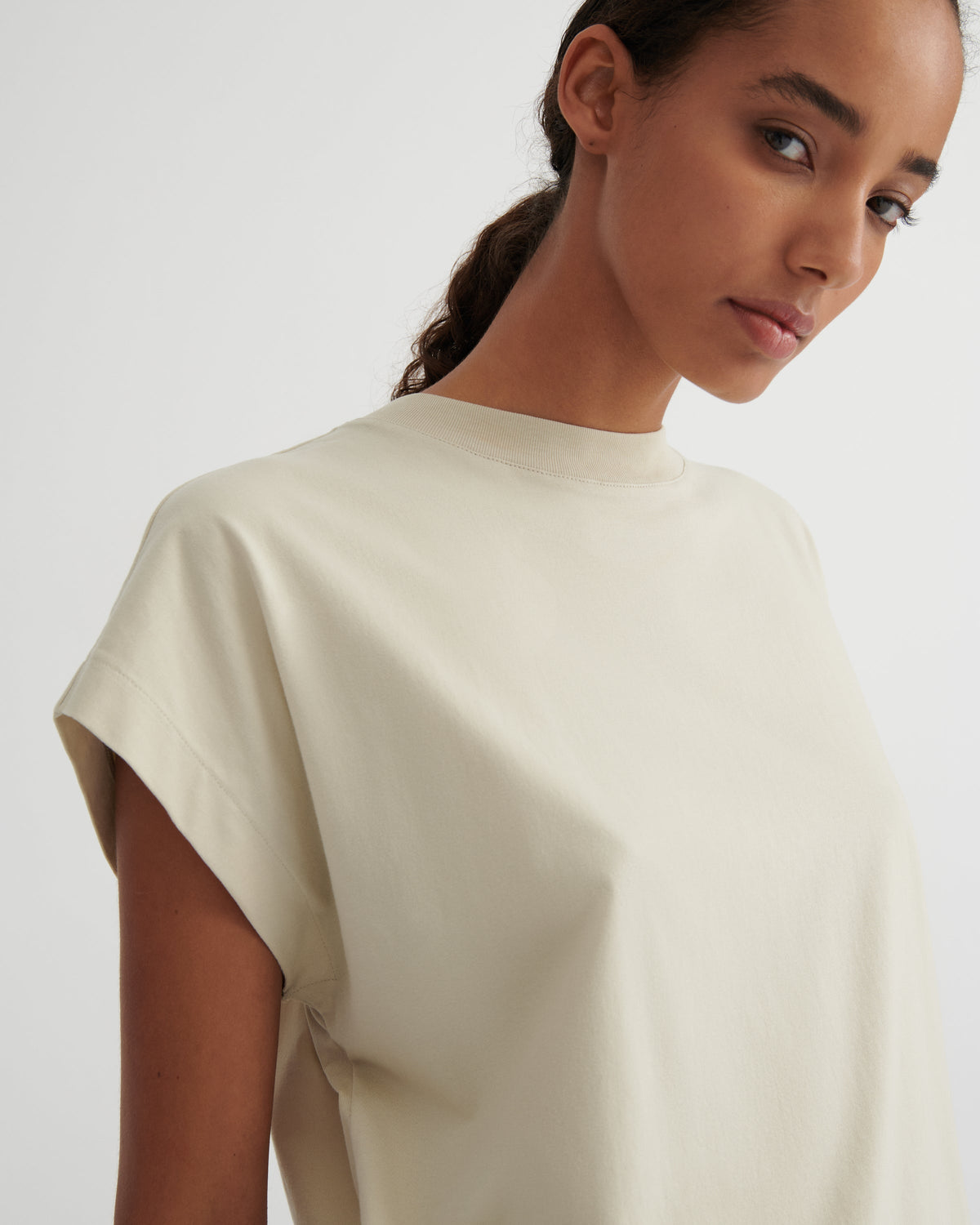 Geometry Tee Stone - Close up