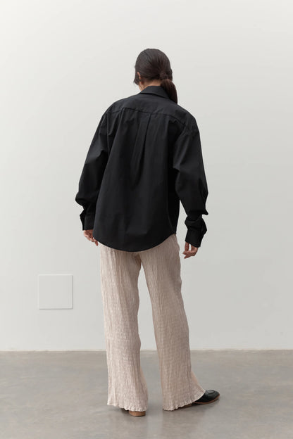 The Classic Shirt in Black