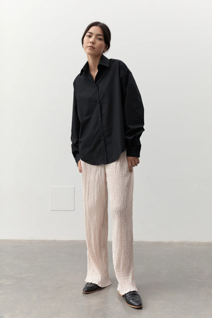 The Classic Shirt in Black