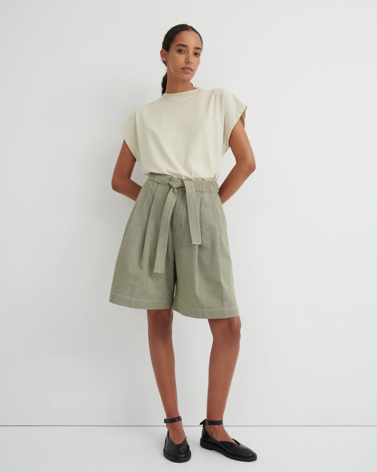 Venture Shorts Laurel - Front